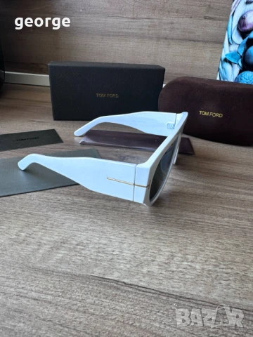Слънчеви очила Tom Ford , снимка 5 - Слънчеви и диоптрични очила - 50460234