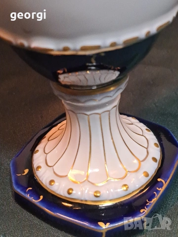 порцеланова ваза амфора Royal Dux кобалт с позлата , снимка 6 - Вази - 53941491