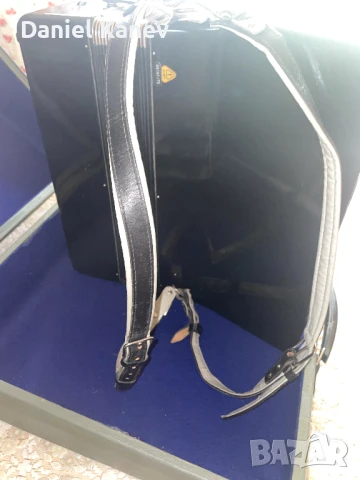 Акордеон Weltmeister Stella – 60 баса, снимка 13 - Акордеони - 51020060