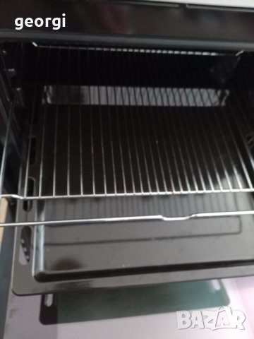 фурна с керамични котлони за вграждане Siemens , снимка 3 - Печки, фурни - 42292353