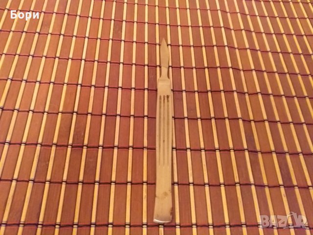 Метален скалпел  / 1