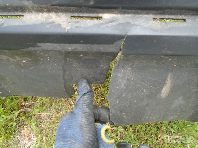 Задна броня Дачия Дъстър , снимка 3 - Части - 34907909