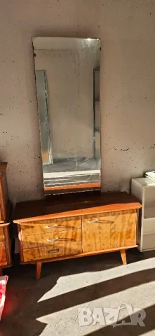 Две легла, тоалетка и две нощни шкафчета, снимка 6 - Спални и легла - 48920045