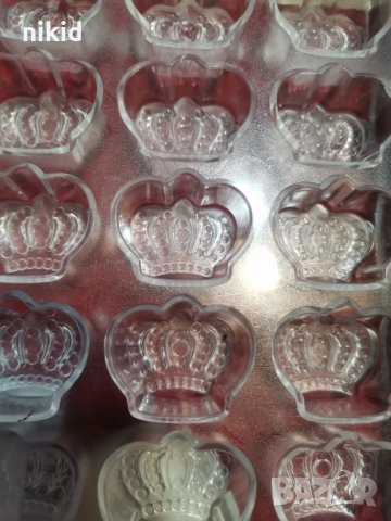 24 корони корона пластмасова форма Поликарбонатна отливка калъп за Шоколадови бонбони, снимка 2 - Форми - 31752350