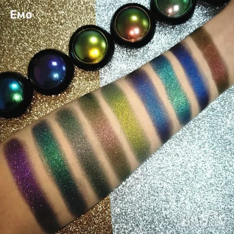 Сенки за очи диамантен блясък – 9 цвята HZS527⁸, снимка 14 - Козметика за лице - 47734674