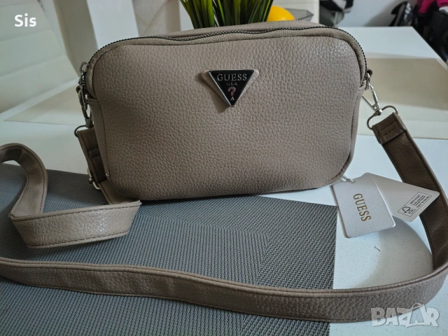 Дамска чанта -GUESS