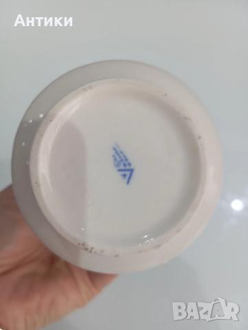 Стар порцеланов оливерник Goebel , снимка 2 - Чинии - 52661606