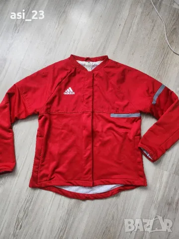 оригинално яке адидас 