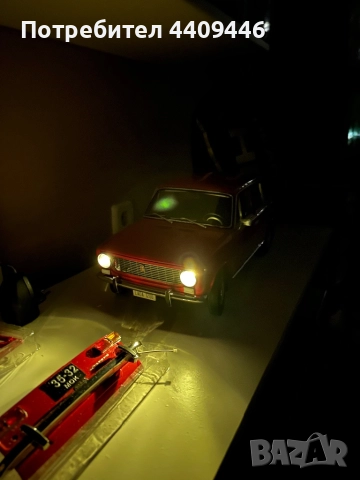 Продавам макет на Жигула 1:8, снимка 7 - Колекции - 52931963