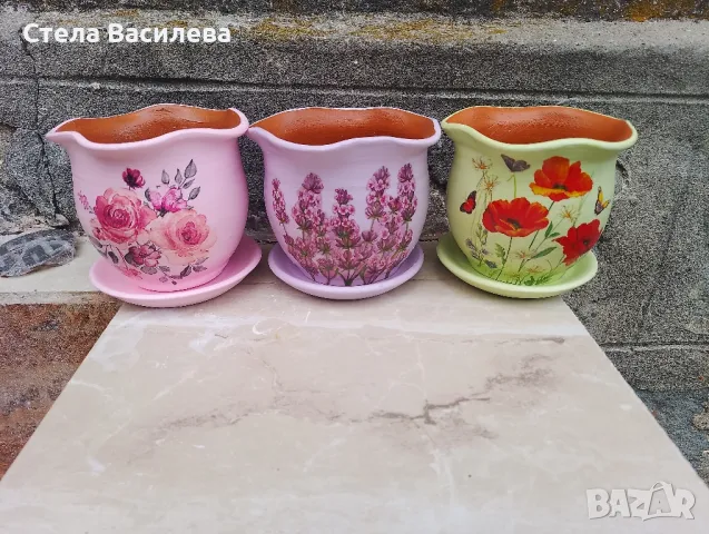 Керамични саксии с подложка, снимка 4 - Декорация за дома - 35725036