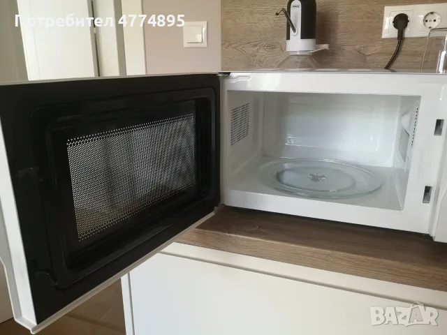 Микровълнова фурна Candy CPMW 2070M – 700 W, отлично състояние, снимка 3 - Микровълнови - 55872819