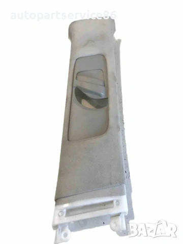 Панел на предпазен колан предна дясна за Toyota Corolla Verso 2.2 D (2007) 62411-0F010