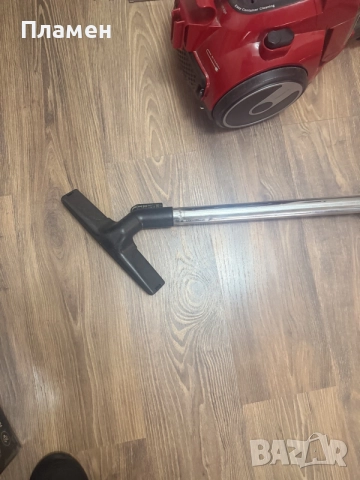 Прахосмукачка Bosch BGC05AAA2 за части или ремонт, снимка 9 - Прахосмукачки - 56448306