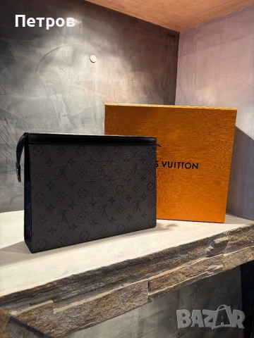 100% ОРИГИНАЛЕН Louis Vuitton Clutch Voyage MM + бележки и кутия, снимка 4 - Чанти - 54045199