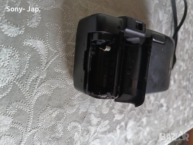 фотоапарат-Nikon zoom300 AF, снимка 4 - Фотоапарати - 55866163