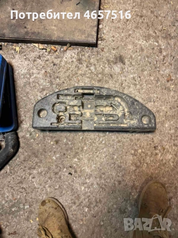 Поставка за инструменти на Ауди Audi A8 D4 H4 само за 20лв. 4h0012110, снимка 2 - Части - 52521726