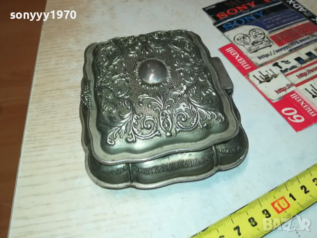МЕТАЛНА КУТИЯ ЗА КОЛЕКЦИЯ 3107250835LCHERY, снимка 10 - Антикварни и старинни предмети - 51199289