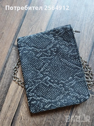 продавам дамска чантичка , снимка 3 - Чанти - 50594704