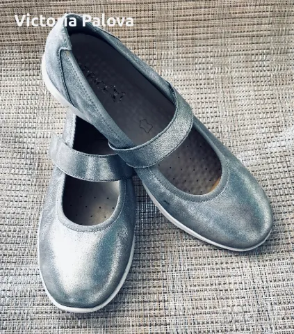 Разкошни кожени сребристи обувки  CAPRICE Германия