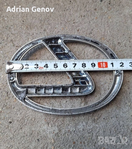 Емблема за Lexus