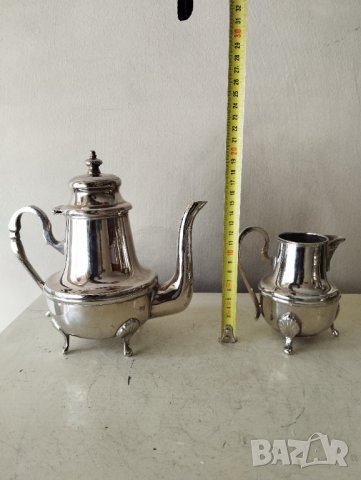 Посребрена метална кана за кафе, кана за мляко, снимка 2 - Антикварни и старинни предмети - 42416370