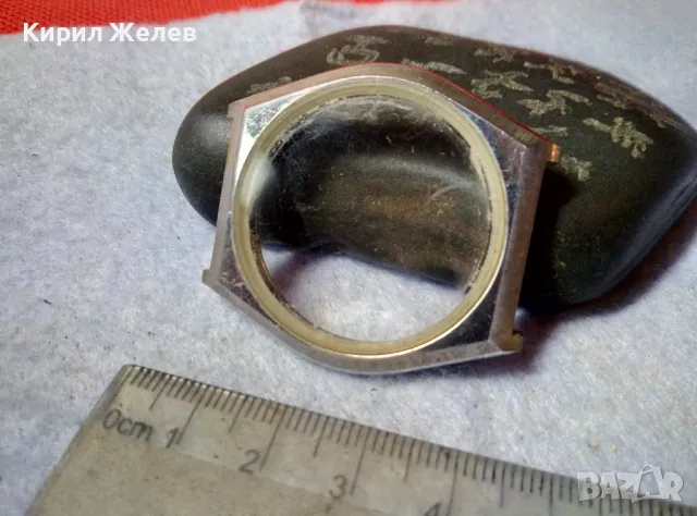 КАСА със СТЪКЛО от СТАР МЪЖКИ РЪЧЕН ЧАСОВНИК ВИНТИДЖ МОДЕЛ 49754