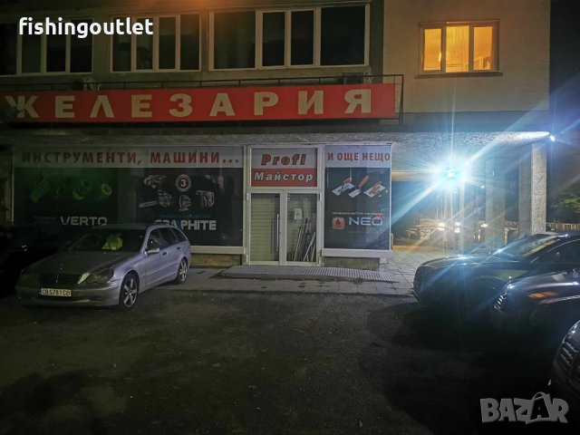 Магазин под наем с лице на Ботевградско шосе. На кръстовище !, снимка 2 - Магазини - 42226038