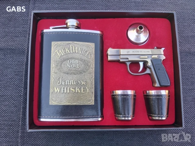 Подаръчен комплект Jack Daniel's,манерка,запалка и чаши,четири модела, снимка 9 - Запалки - 50080097