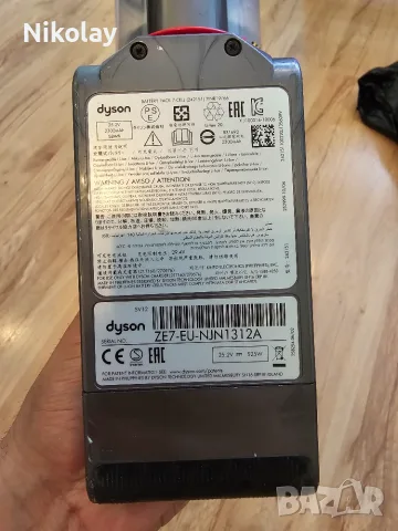 Прахосмукачка Dyson V10 / Нетествана, снимка 3 - Прахосмукачки - 56162886