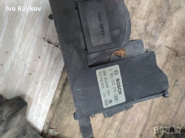 Педал газ за Volkswagen Polo , 6Q1721503DS, снимка 2 - Части - 53381177