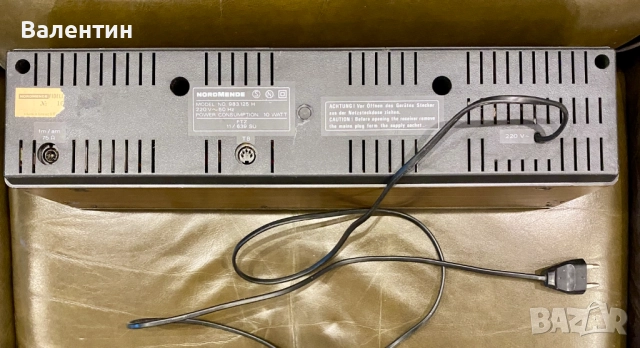 Радио Nordmende Fidelio 1014 • Модел от 1982 г. • Напълно работещ, снимка 4 - Радиокасетофони, транзистори - 52332624