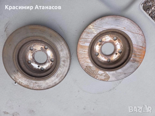 Спирачени дискове предни за Тойота корола версо. 2005-2009г, снимка 2 - Части - 52598435