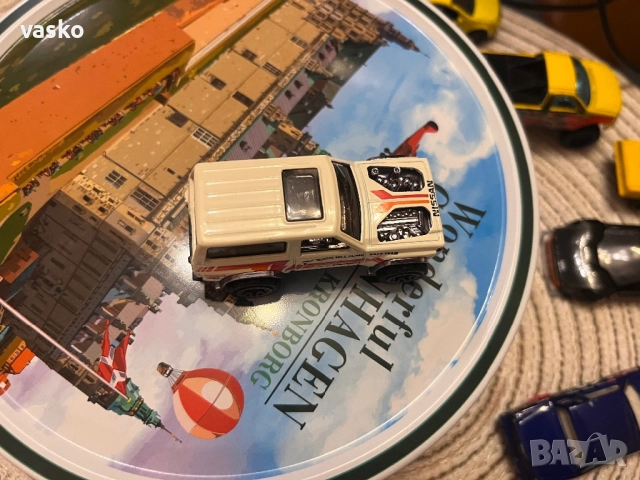 Hotwheels Nissan, снимка 5 - Колекции - 52794064
