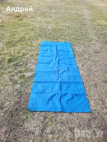 Стар плажен надуваем дюшек