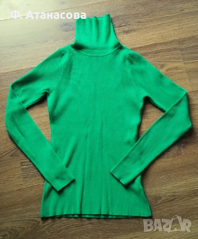 ПОДАРЯВАМ уникален мекичък пуловер, размер XS-S, като нов