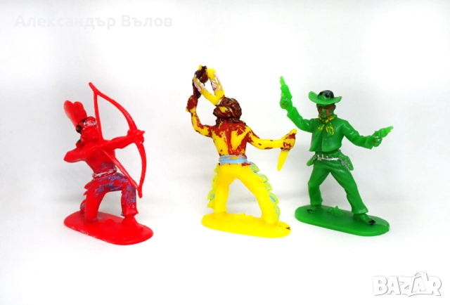 Комплект 5 Индианци Каубои Стари Играчки Соца Западна Германия Фигурки Играчки, снимка 3 - Други ценни предмети - 52704910