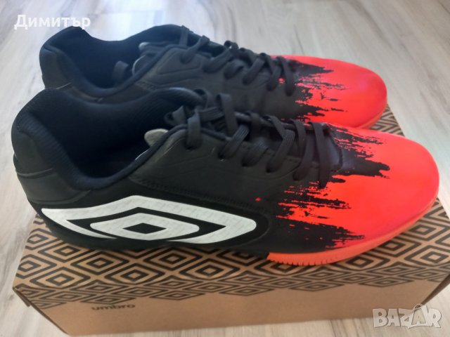 Нови! Футболни обувки за зала Umbro Sweeper - размер 42, снимка 4 - Футбол - 42851387