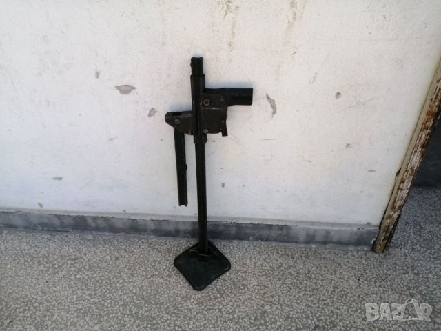 Оригинални Крикове за всички автомобили.Лада Жигула Фолксваген Ауди БМВ Мерцедес Шкода Сеат Форд Опе, снимка 8 - Аксесоари и консумативи - 35182862