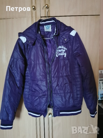 Дамско яке олекотено виолетово -лилаво с бял надпис.Размер М.60 лева.Може коментар на цената., снимка 2 - Якета - 52299589