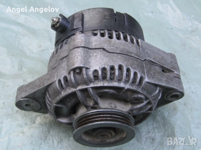 Алтернатор 0120485050 Bosch 31100-PP4-E03 за Honda Civic Concerto Rover 200 (1989 - 1999) , снимка 1
