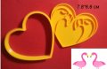 Двойка Фламинго глави в сърце пластмасов резец форма фондан тесто бисквитки, снимка 1 - Форми - 29894617