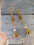 Красиви обици в стил Арт Нуво с перли, златни кристали и рози в цвят старо злато , снимка 1 - Обеци - 33901392