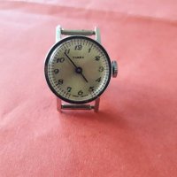 Стар дамски механичен часовник-Timex, снимка 1 - Антикварни и старинни предмети - 29719049