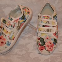 Детски Обувки за Момиче на Цветчета Артикул №030, снимка 2 - Детски обувки - 30964522