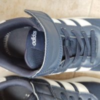 Оригинални детски маратонки Adidas 35 номер, снимка 5 - Детски маратонки - 42211762