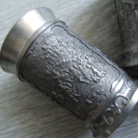 № 7452 комплект 4 броя стари малки метални чашки - REIN ZINN  - SKS design  - релефни орнаменти , снимка 4 - Други ценни предмети - 44922099