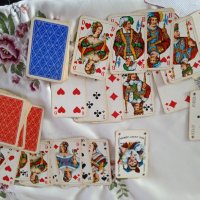 Немски карти две тестета в калъф, снимка 2 - Карти за игра - 39494890