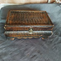 стара дървена кутия, снимка 1 - Антикварни и старинни предмети - 30885725