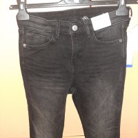 Нови дънки H&M Skinny fit, р-р 140, снимка 8 - Детски панталони и дънки - 38477636