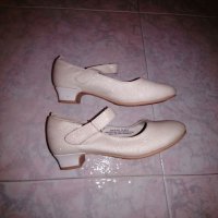 Обувки с токчета на Hm, снимка 1 - Детски обувки - 38042808